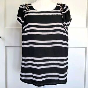 Romeo and juliet couture black and white blouse